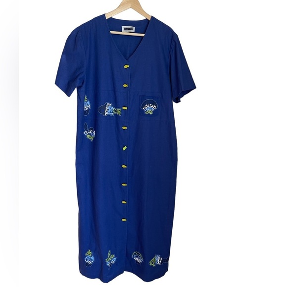 Vintage Sag Harbor Linen & Cotton  Maxi Dress with Fish Buttons and Fish Print - Picture 8 of 9